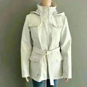 Novelti Light gray softshell jacket with belt. Removable hood  Size: Medium.